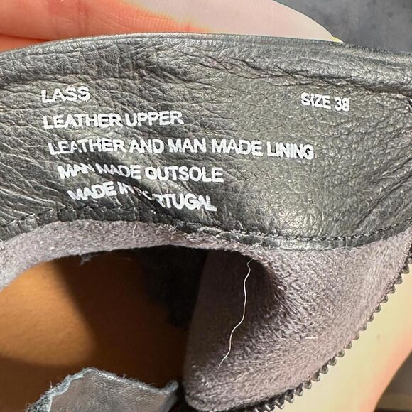 Miz Mooz Lass Ankle Boots US 7.5 Women's Black Leather Side-Zip Chelsea Boot - Picture 8 of 12